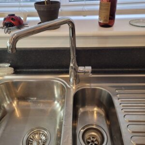 Replacement of kitchen taps for new wickford3